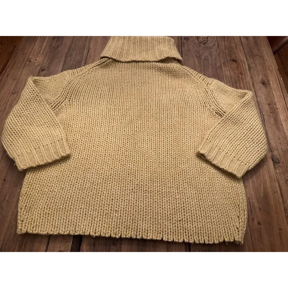 J Crew Women’s Chunky Knit Turtleneck Sweater Yellow Size Medium Oversized